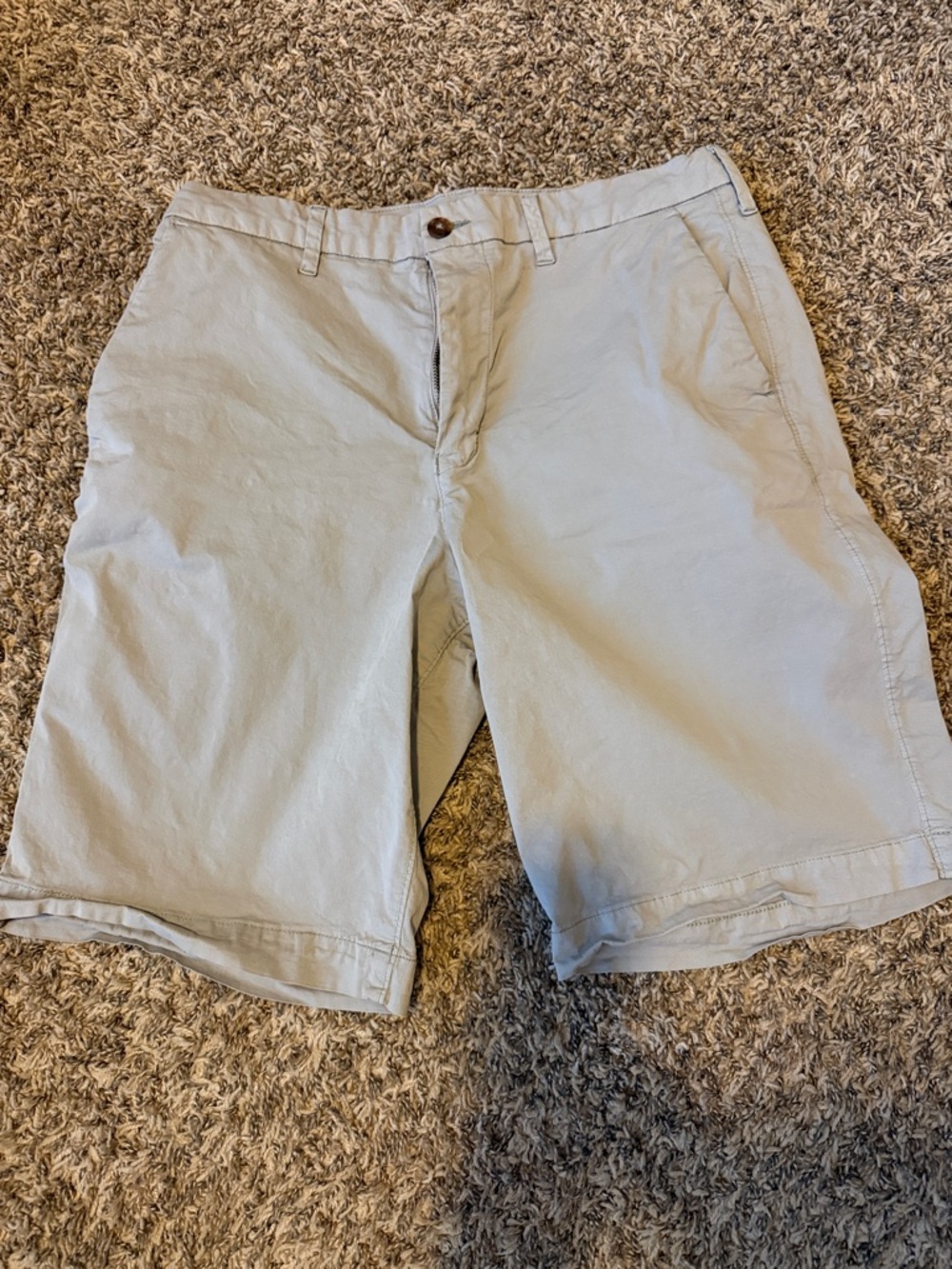 American Eagle Light Gray shorts
